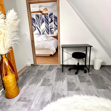 Duplex Hyper Centre Neuf Calme Parking 아파트